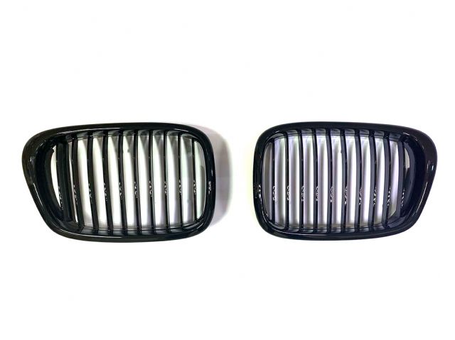 BMW 5 SERIES  E39 GRILLE LH/RH (FLAT INSERT)